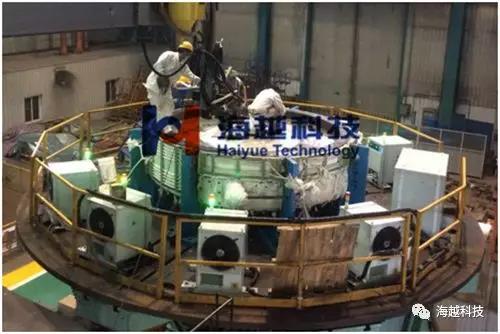 電蒸發器管板一次側表面堆焊的預熱和消氫（第二代加熱系統）